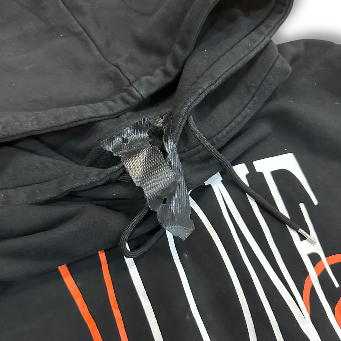 브이론 피그먼트 후드티 상품이미지6