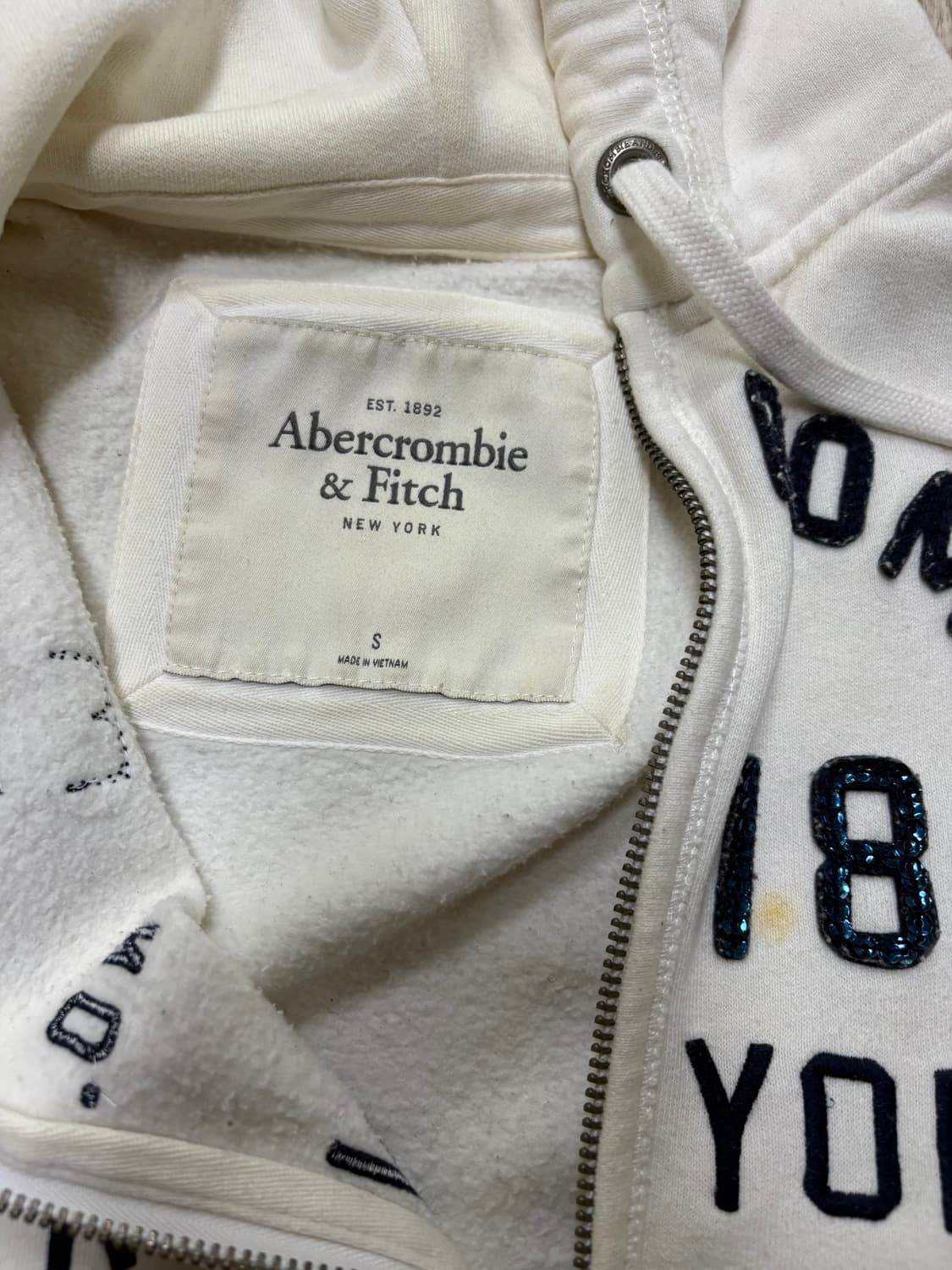 아베크롬비 딱붙핏 후드집업 화이트 s 상품이미지2