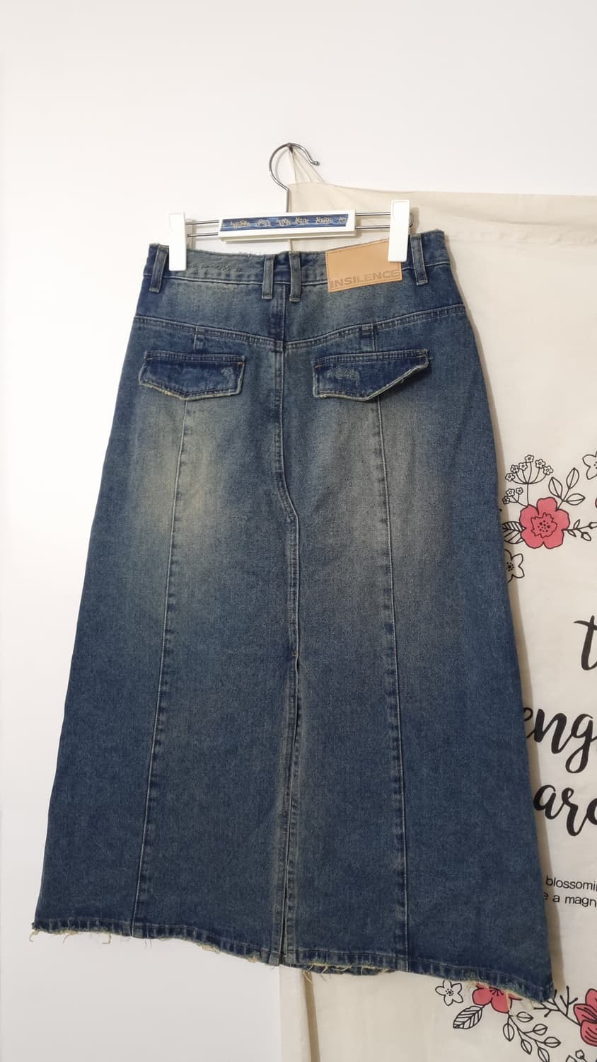 INSILENCE woman
로우라이즈 데님 롱 스커트m 상품이미지5