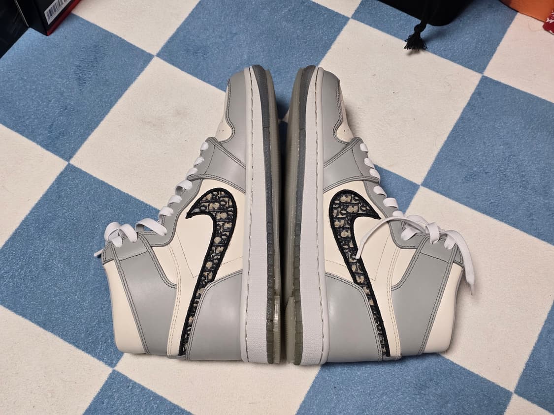 [40.5 / 255] 에어 조던 1 디올 하이 상품이미지5