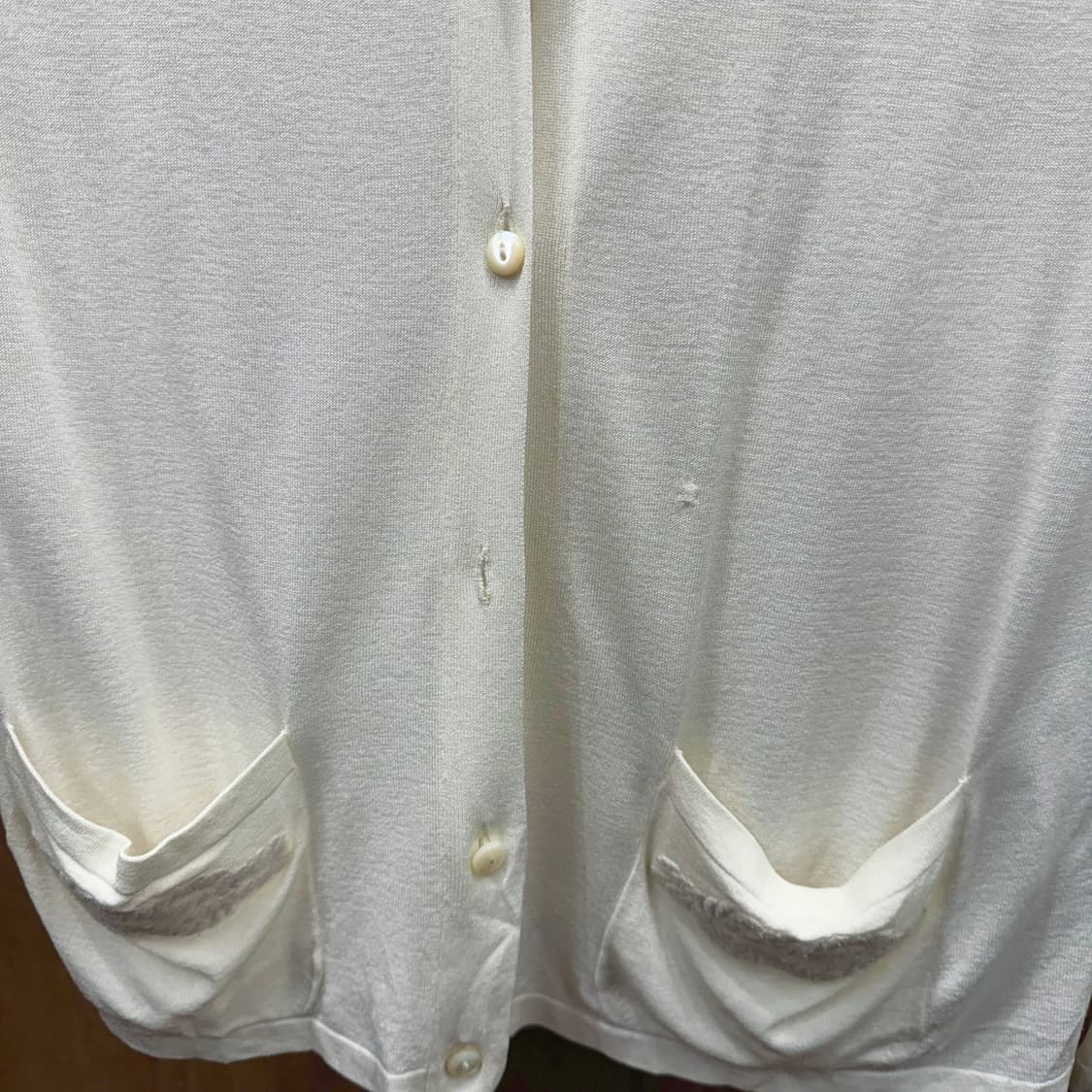 막스마라 브이넥 긴팔 니트 가디건 무지 디테일 루즈핏 아이보리 상품이미지10