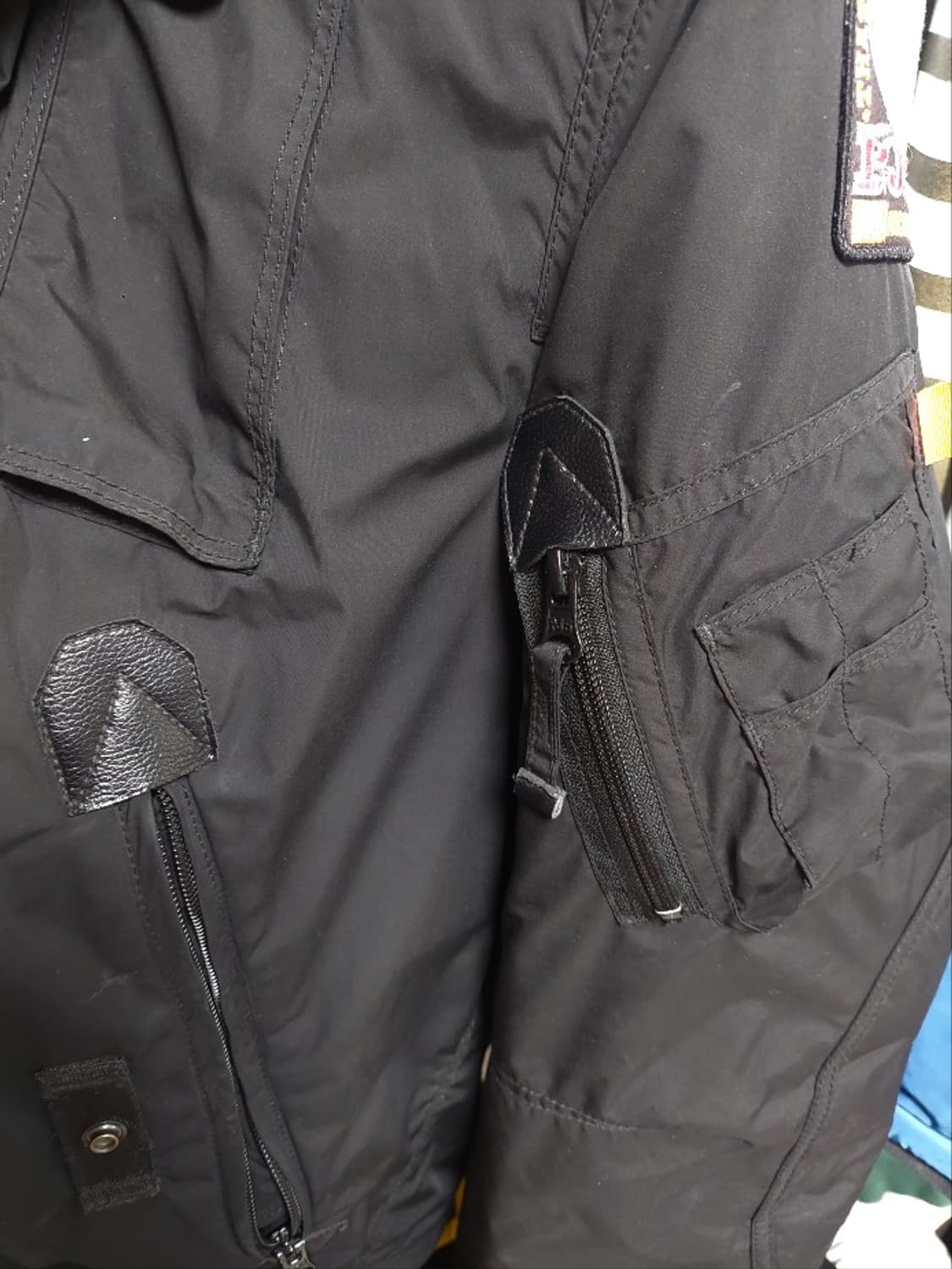 파라점퍼스 고비 마스터라이트 블랙 패딩 XL 정품 상품이미지5