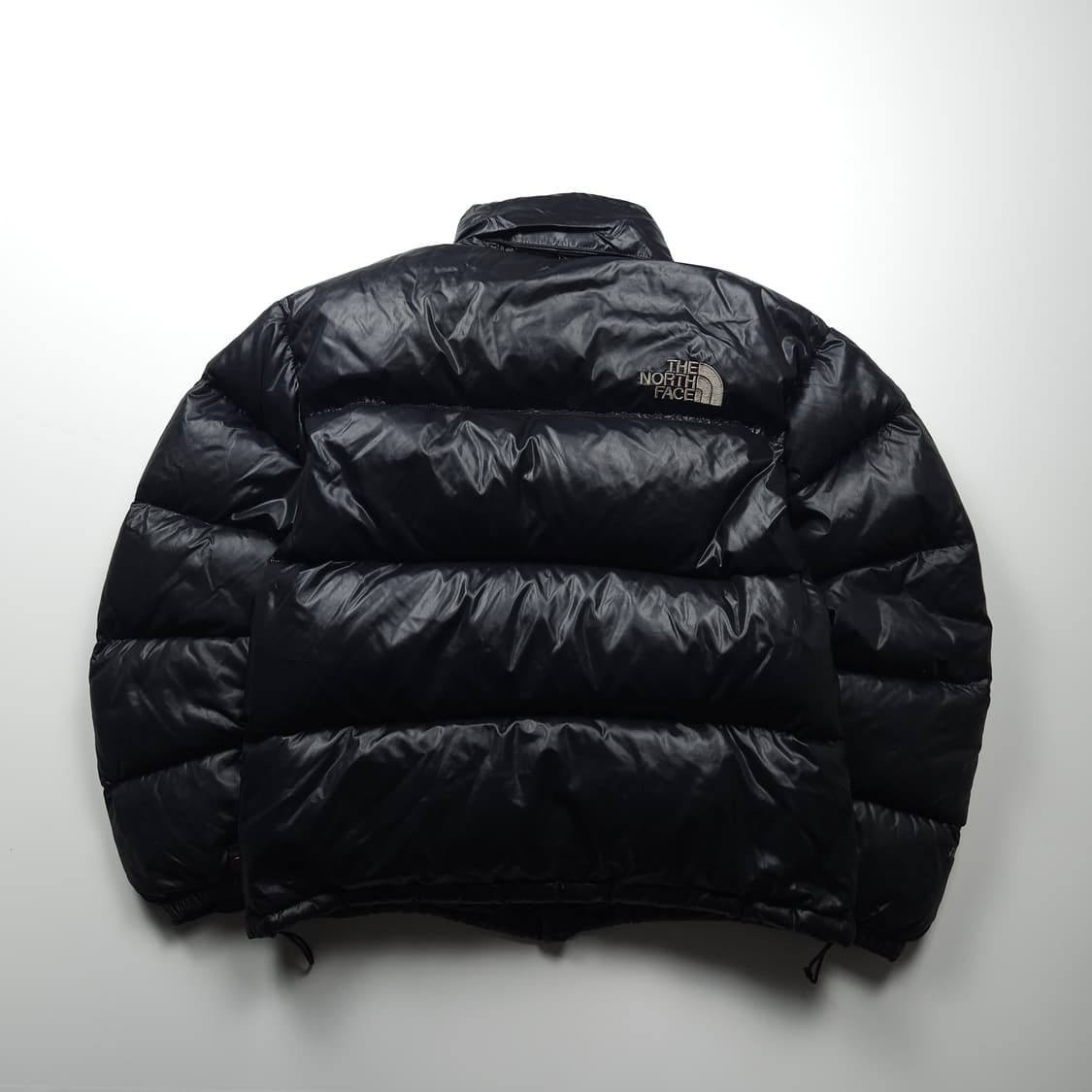 노스페이스 레트로 눕시 유광 다운 푸퍼 패딩 (M) 상품이미지2