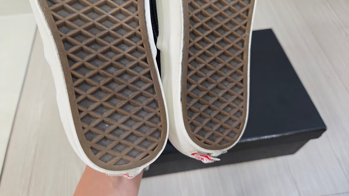 245 반스 볼트 OG 클래식 슬립온 네이비 상품이미지9