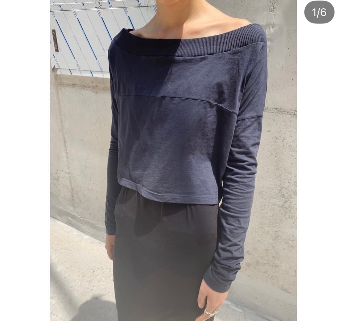 빈티지 프라다 네이비 크롭 탑  상품이미지1