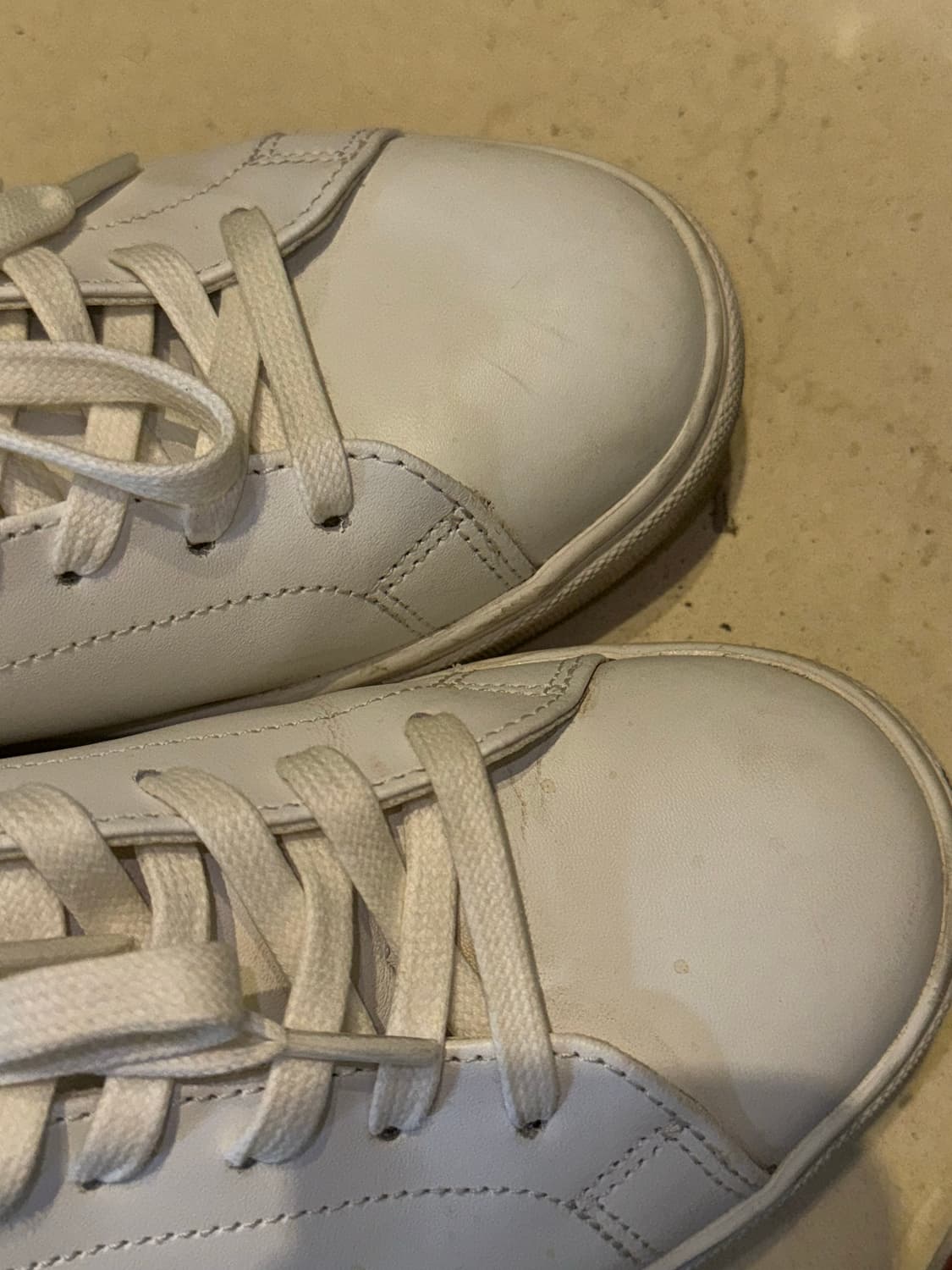 무신사 스탠다드 레더 코트 스니커즈 상품이미지3