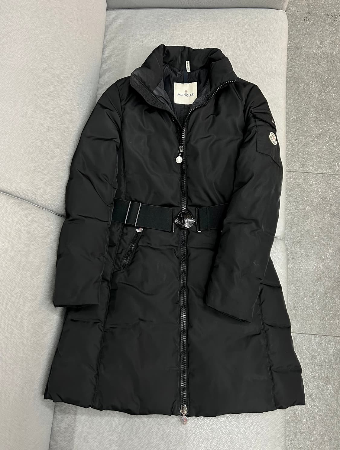 몽클레어 여성 블랙 롱패딩(1) 상품이미지1