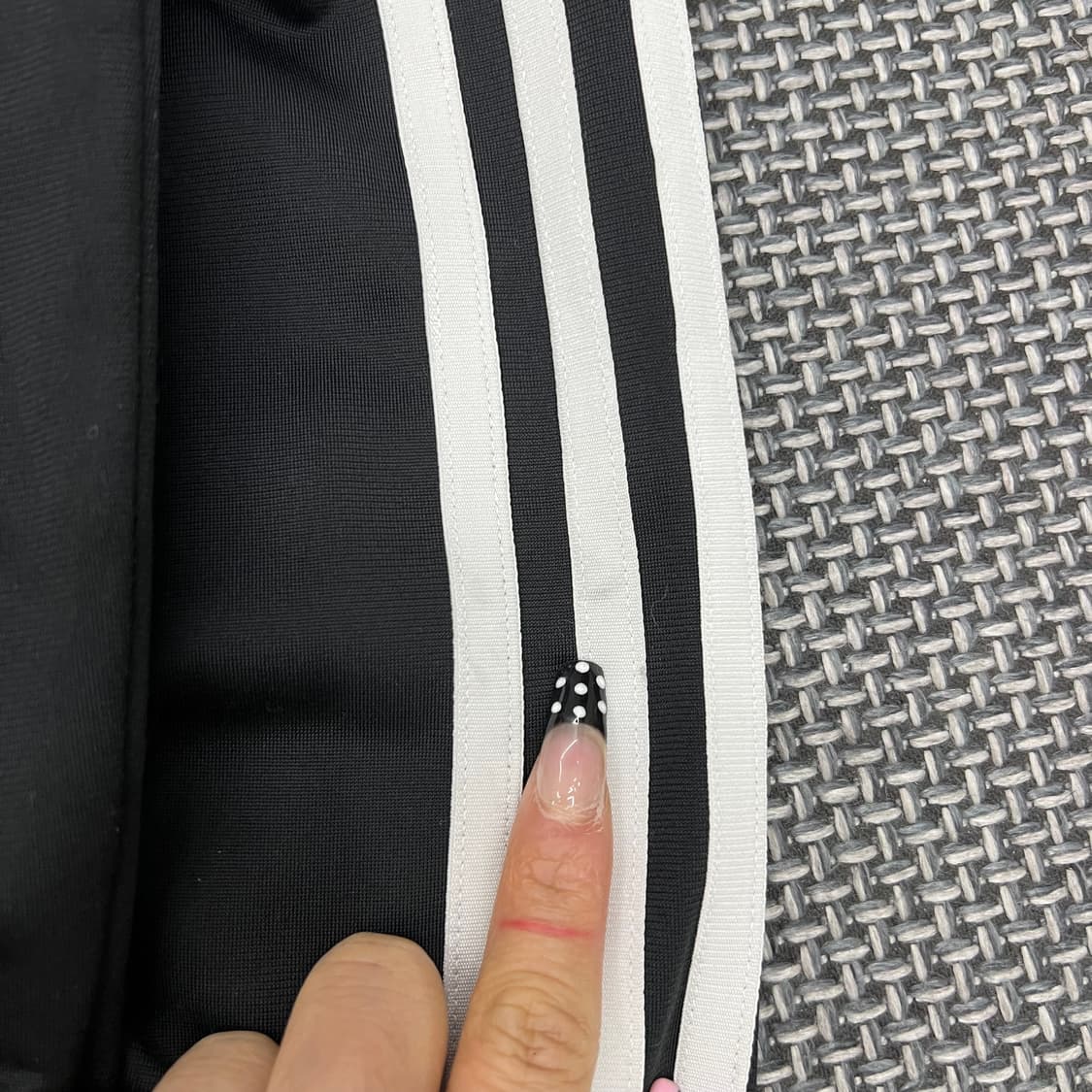 착샷O 아디다스 검흰 져지 상품이미지3