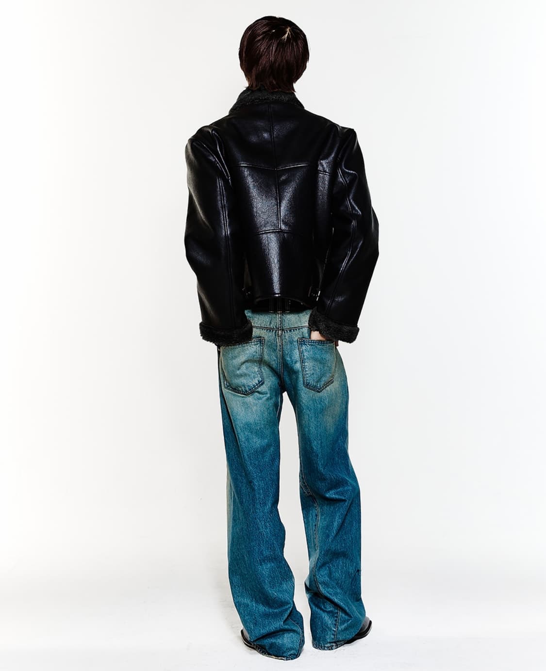 HALEINE 알렌느 3D 블랙 시어링 크롭 무스탕 자켓 2사이즈 상품이미지10