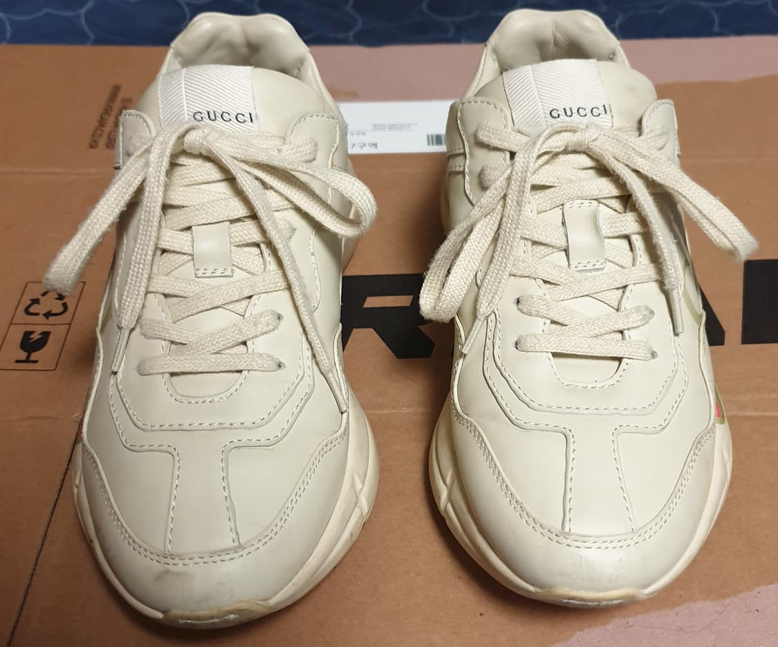 구찌 롸이톤 띠로고 레더 스니커즈 37 (235) 상품이미지1