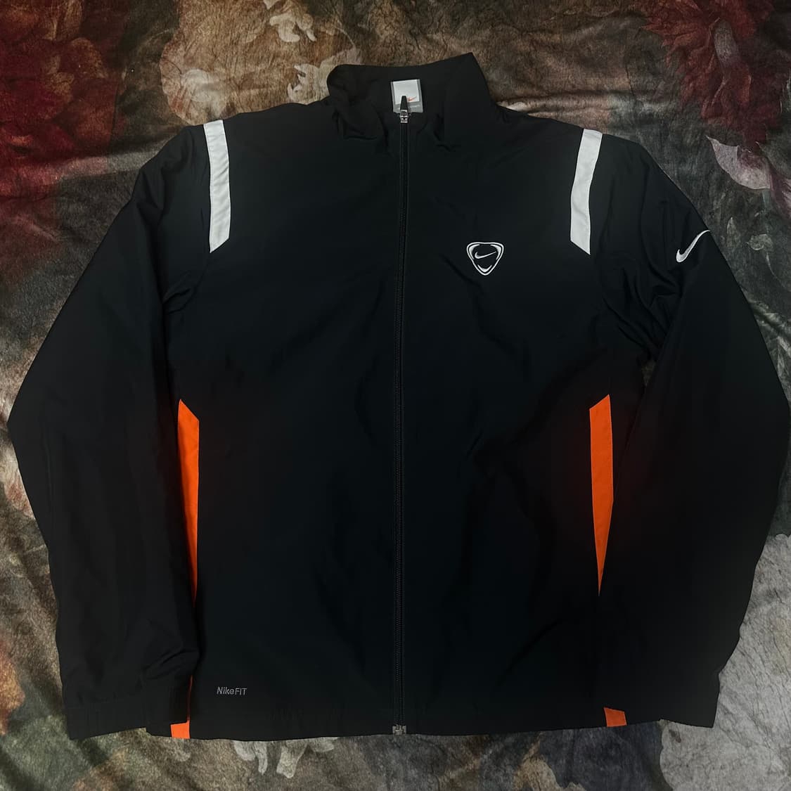 나이키 드라이핏 스우시 스몰로고 블랙바람막이 100 상품이미지1