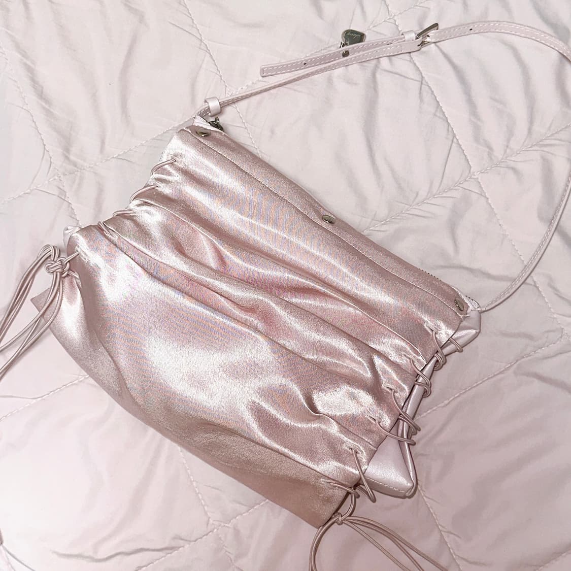 아이당클럽 히메갸루 셔링 리본 백 가방 상품이미지2