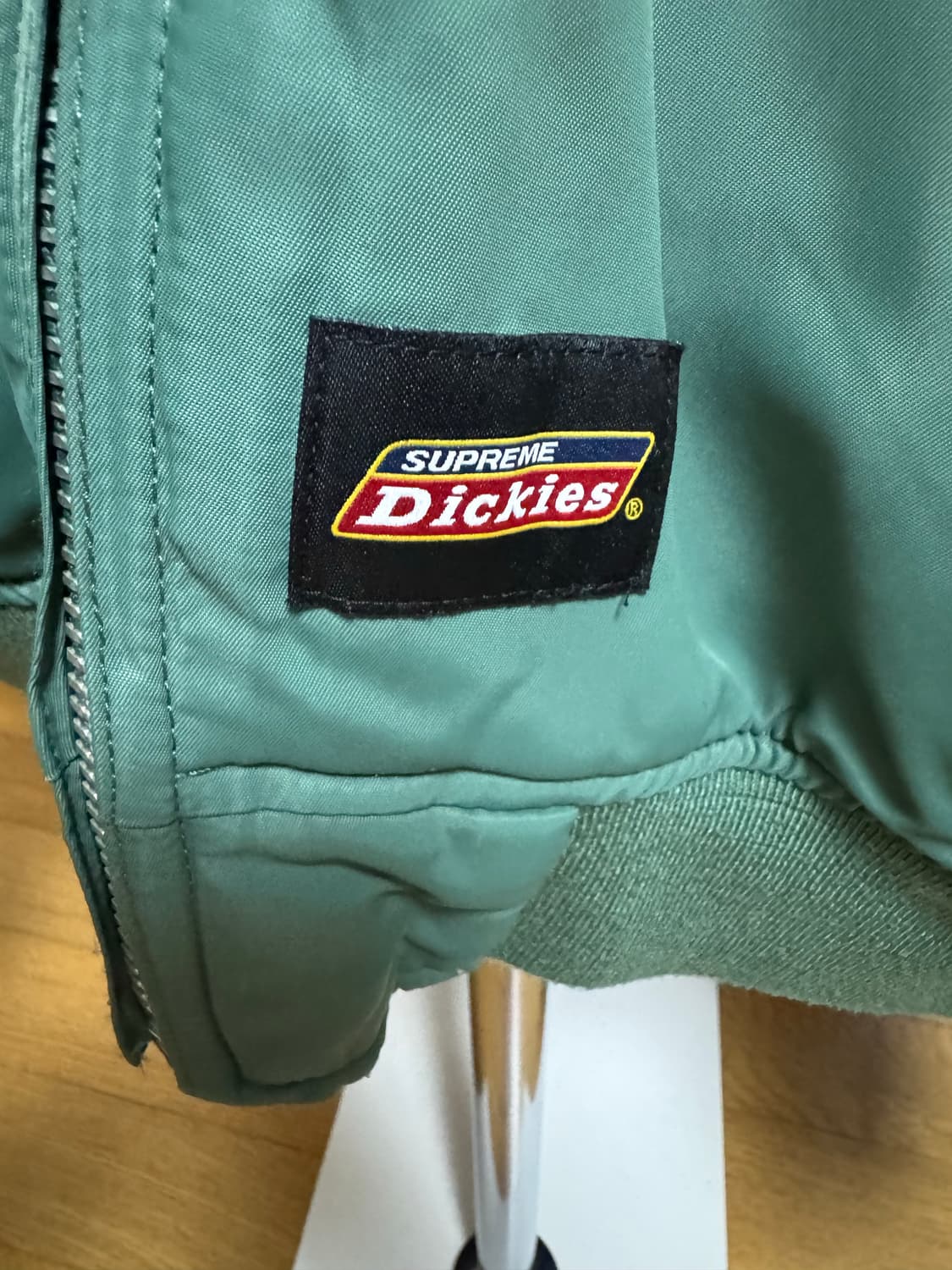 슈프림 x 디키즈 퍼칼라 봄버자켓 판매중! 상품이미지4