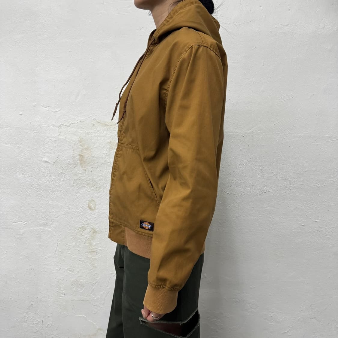 디키즈(Dickies) 브라운컬러 라벨 로고 트윌 코튼 액티브 후드 자켓 상품이미지2
