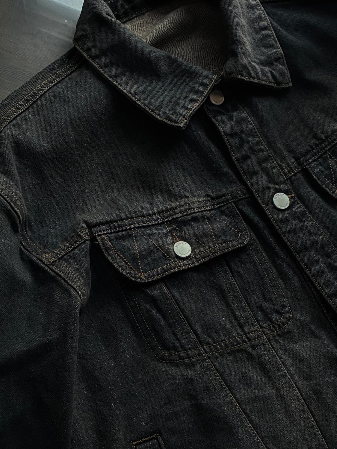 (XL) 드로우핏 로우 스모크 데님 트러커 자켓 [BLACK] 판매 상품이미지9