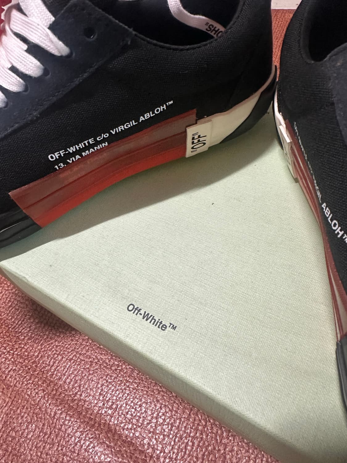 [41] 오프화이트 vulc 블랙 스니커즈 새상품 박스포함 상품이미지4