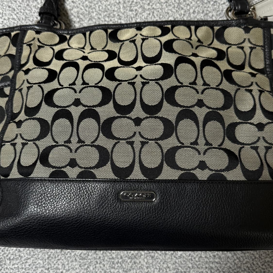 Coach 시그니처 토트백 상품이미지5