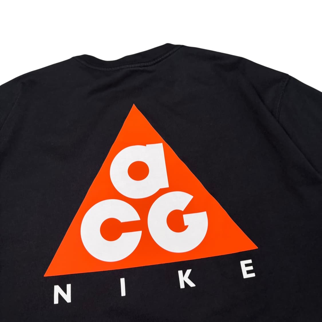 나이키 ACG 블랙 반팔티 상품이미지2