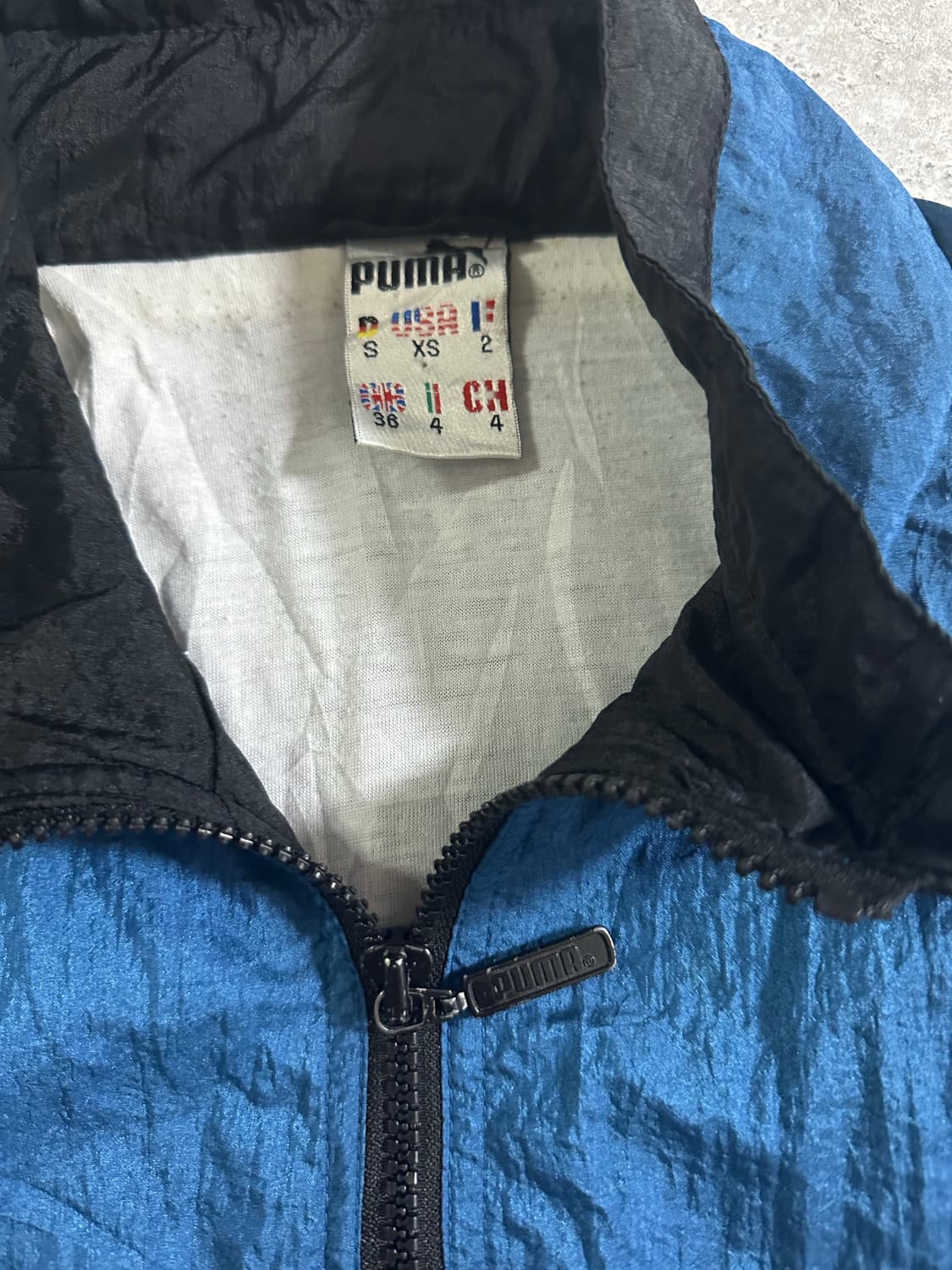 90s Puma 블루 블랙 쉐브론 윈드브레이커 상품이미지4