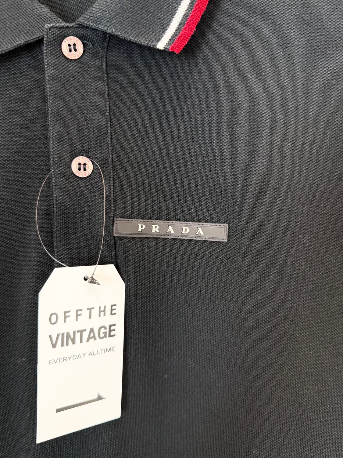 프라다 카라 반팔티 블랙 상품이미지3