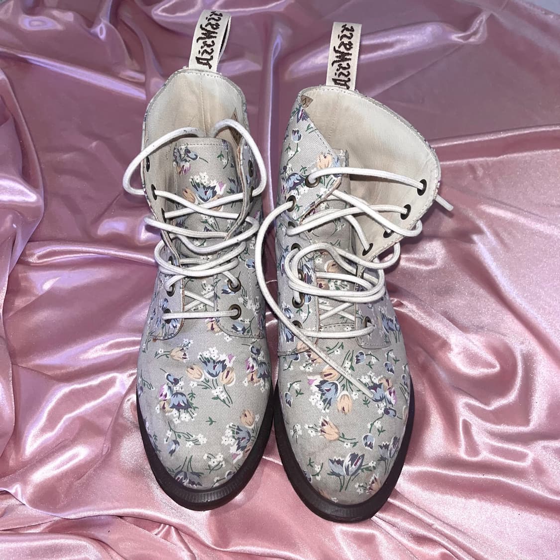 Dr. Martens 닥터마틴 플라워 8홀 부츠 워커 상품이미지3