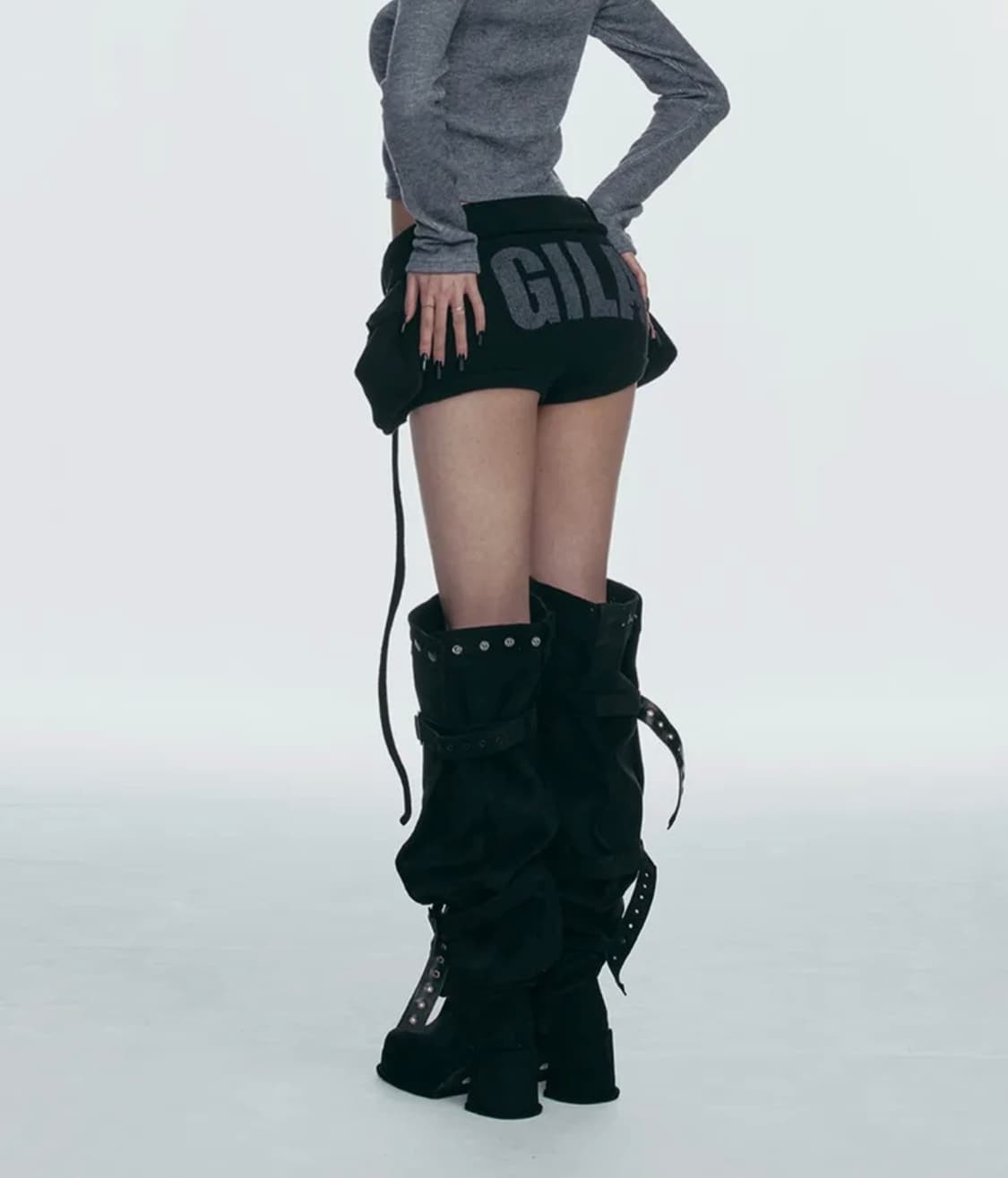 길라아카이브/ BOLD LOGO POCKET KNIT SHORTS_BLA 상품이미지1