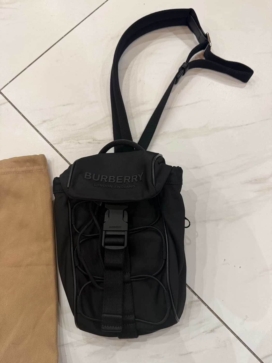버버리 힙색 벨트백  상품이미지1