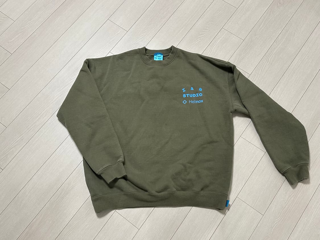 아이앱 x 헬리녹스 맨투맨 바지 세트 상품이미지1