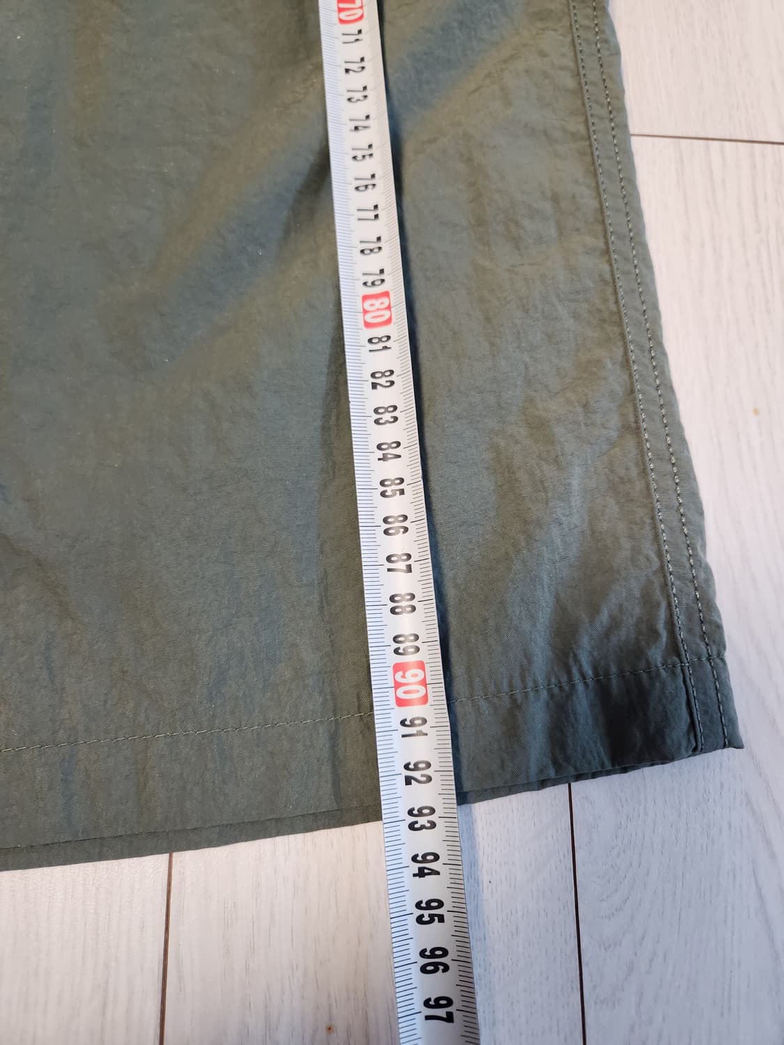 새상품급)무신사 스탠다드 나이론 와이드 스트링 팬츠 라이트카키 사이즈34 상품이미지8