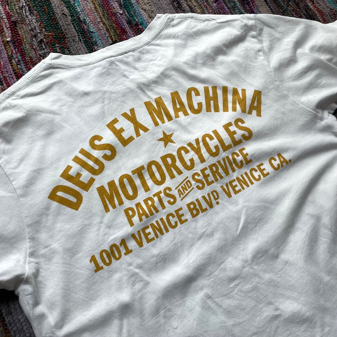 데우스 티셔츠 상품이미지3