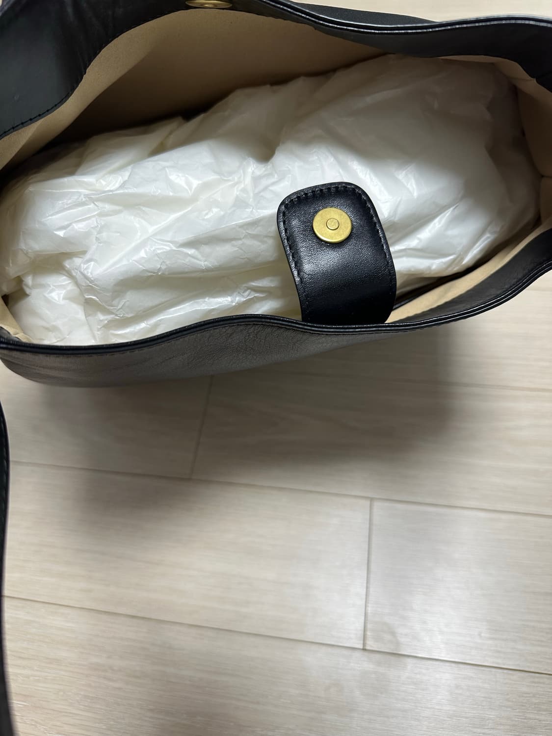 투티에 카노백 블랙 상품이미지3