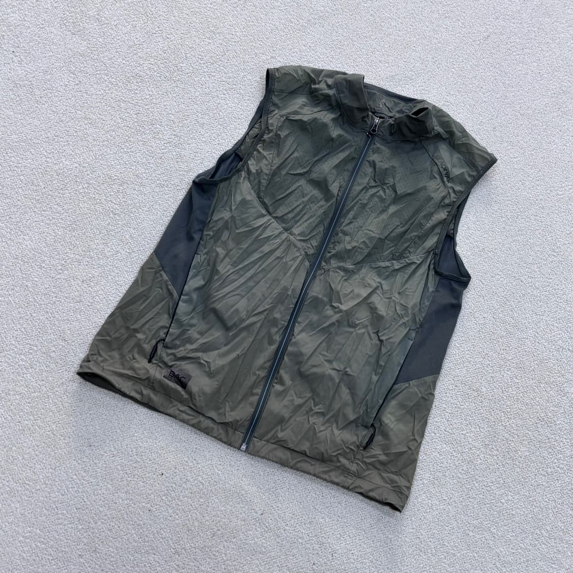 100 블랙야크 남성 올리브 메쉬 등산 조끼 0608E 상품이미지1