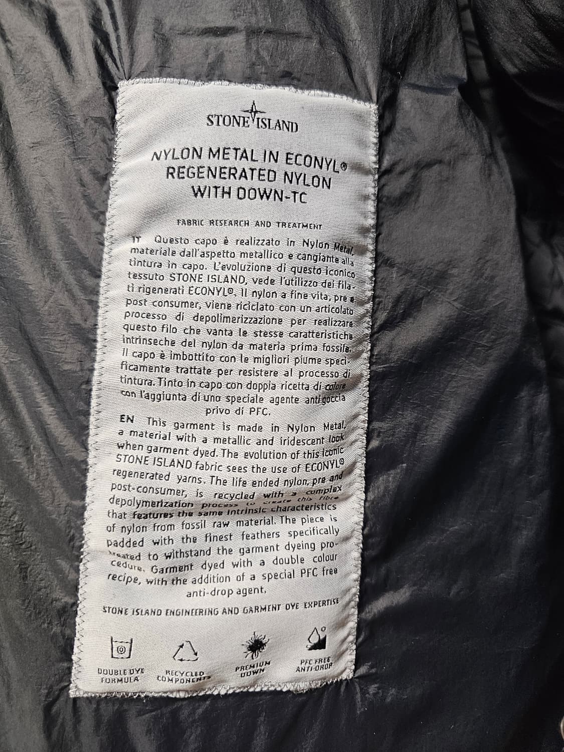스톤아일랜드 나일론 메탈 에코닐 후드 다운 패딩 24FW 상품이미지7