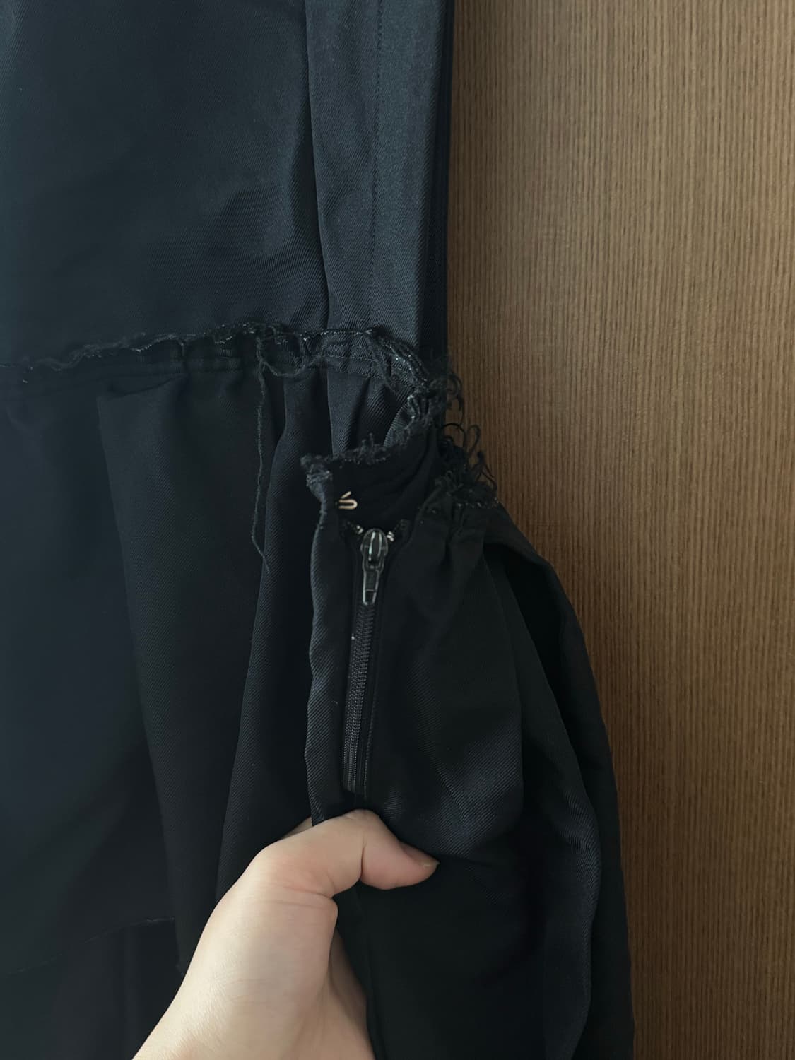 (네고가능)꼼데가르송 블랙 24ss 컷 아웃 원피스 (블랙 s) 상품이미지5