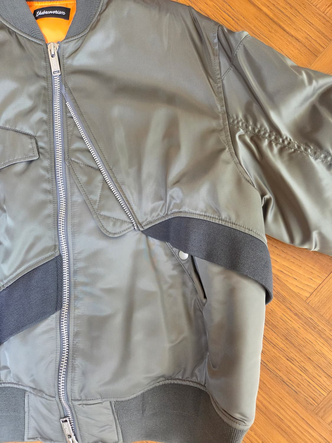 언더커버 Re-done MA-1 자켓 상품이미지3