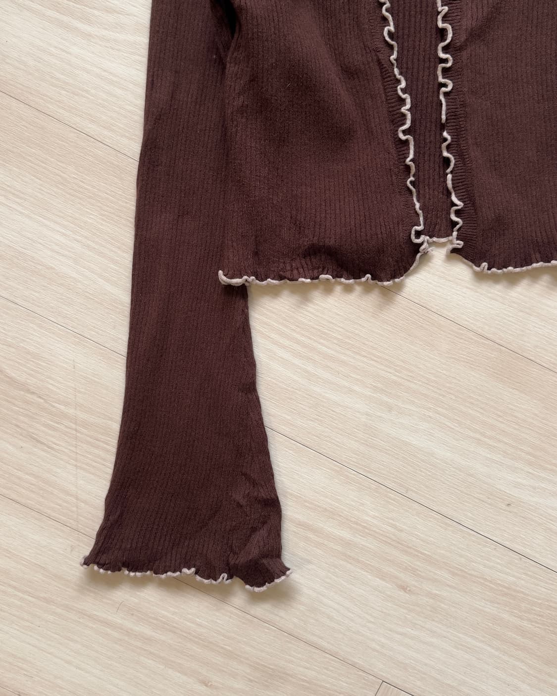 [Vintage] Ruffle Hem Cropped Knit Cardig 상품이미지2