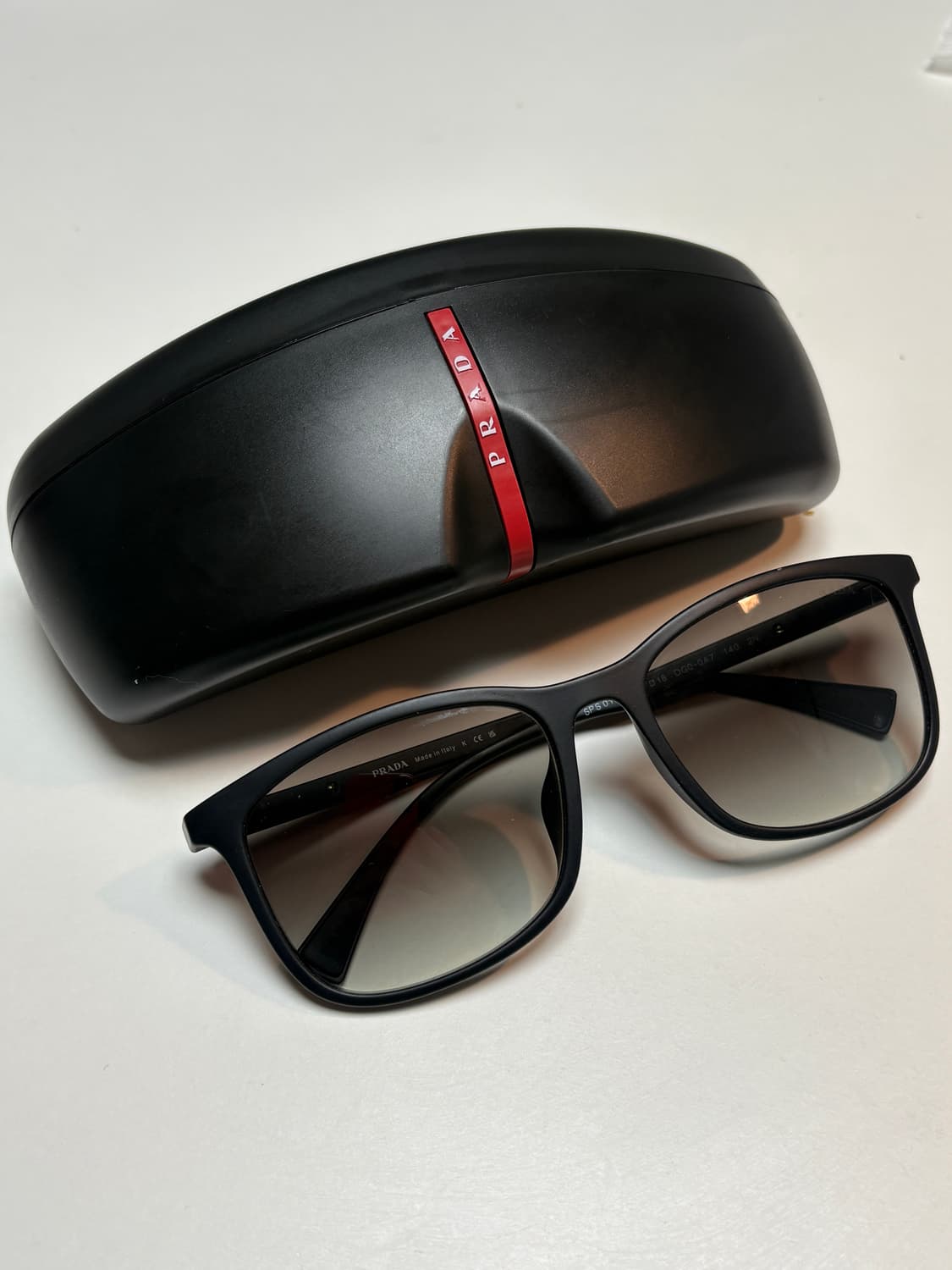 Prada sunglasses 상품이미지2