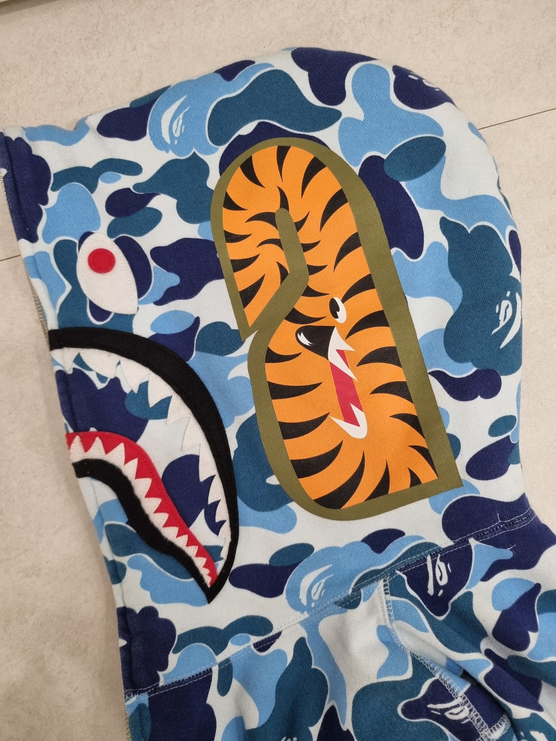 베이프 블루카모 후드집업 상품이미지2