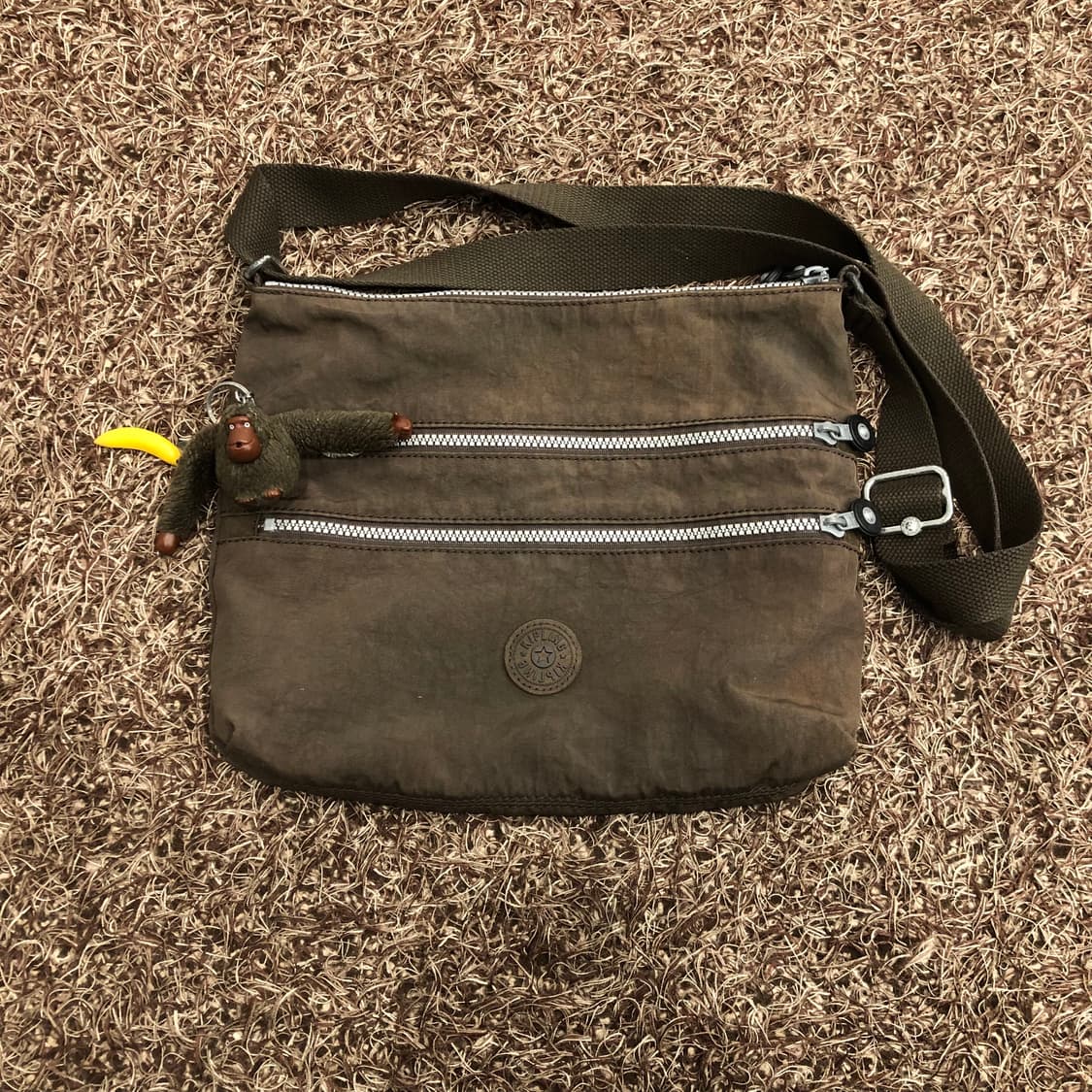 키플링 브라운 크로스백 상품이미지1