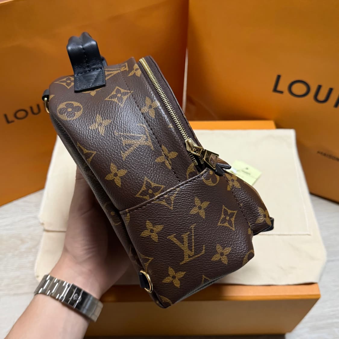 [새상품/선물가능] 루이비통 팜 스프링스 미니 백팩 상품이미지7