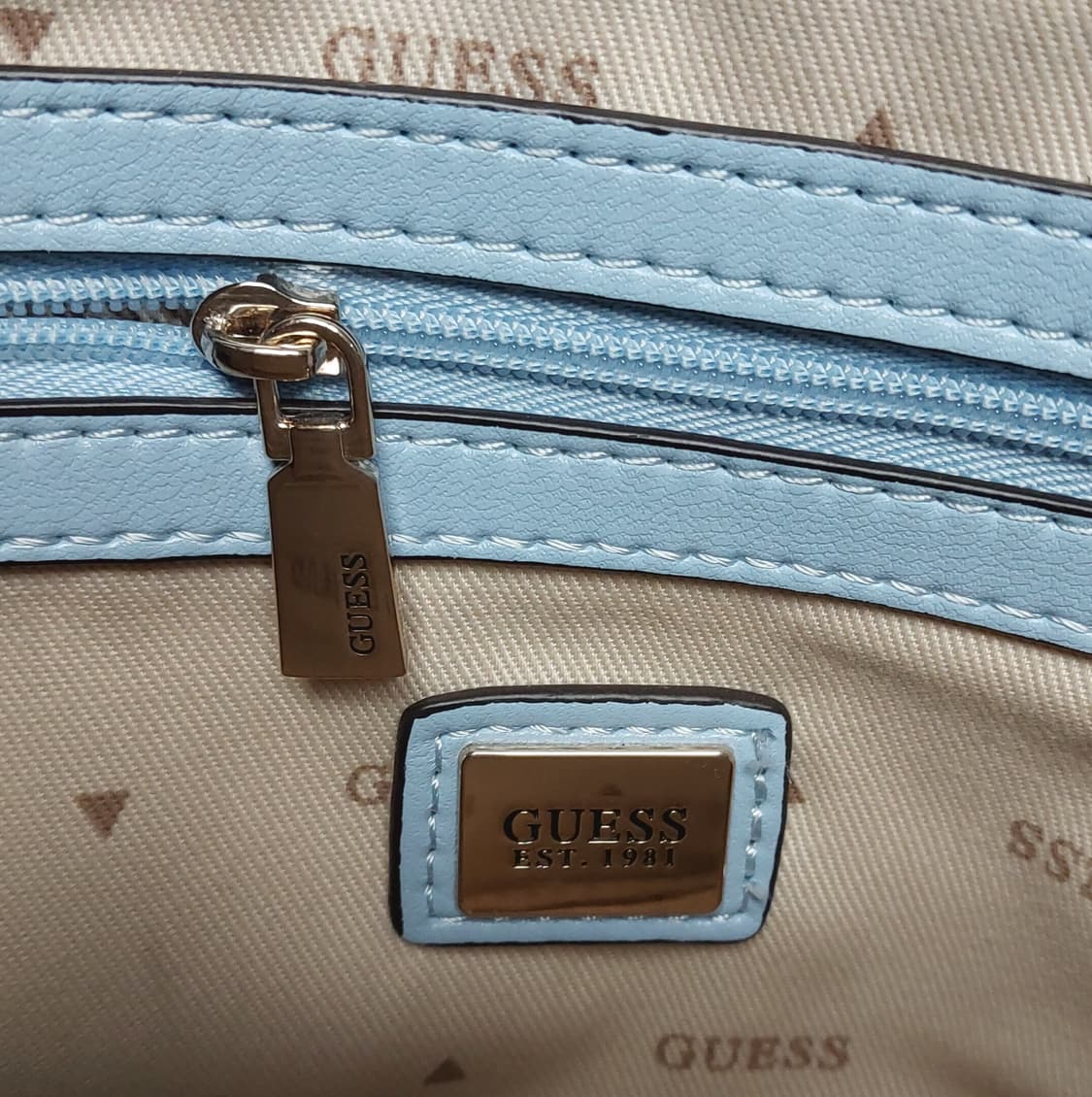 게스 GUESS 스카이블루 체인백 갸루 상품이미지8