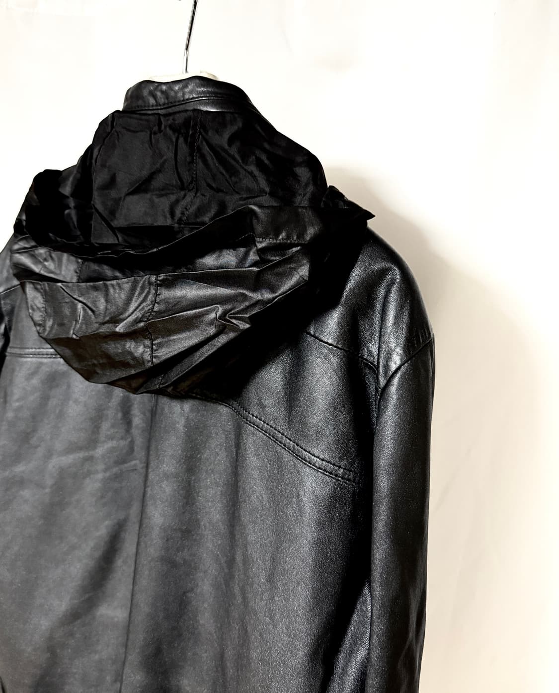 우영미 더블레이어 2zip 램스킨 후드 라이더자켓 상품이미지7