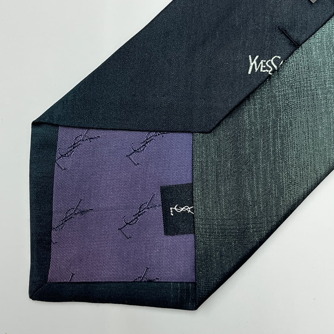 정품 명품 입생로랑 넥타이 9.3cm 청록색 자수로고 상품이미지6