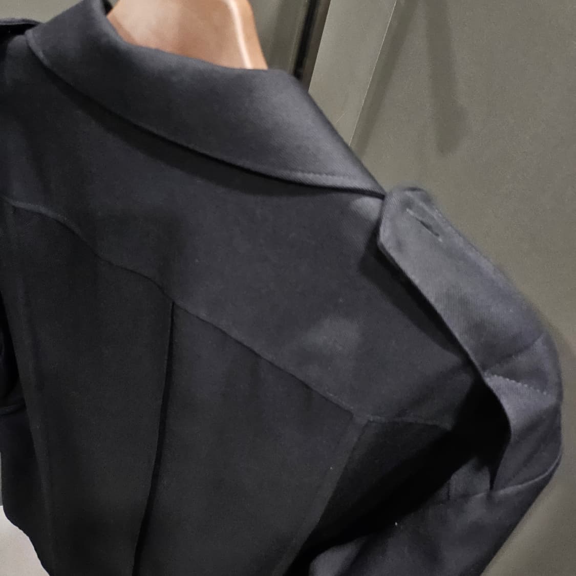 라프시몬스 밀리터리 발마칸 견장 블랙 코트 상품이미지4