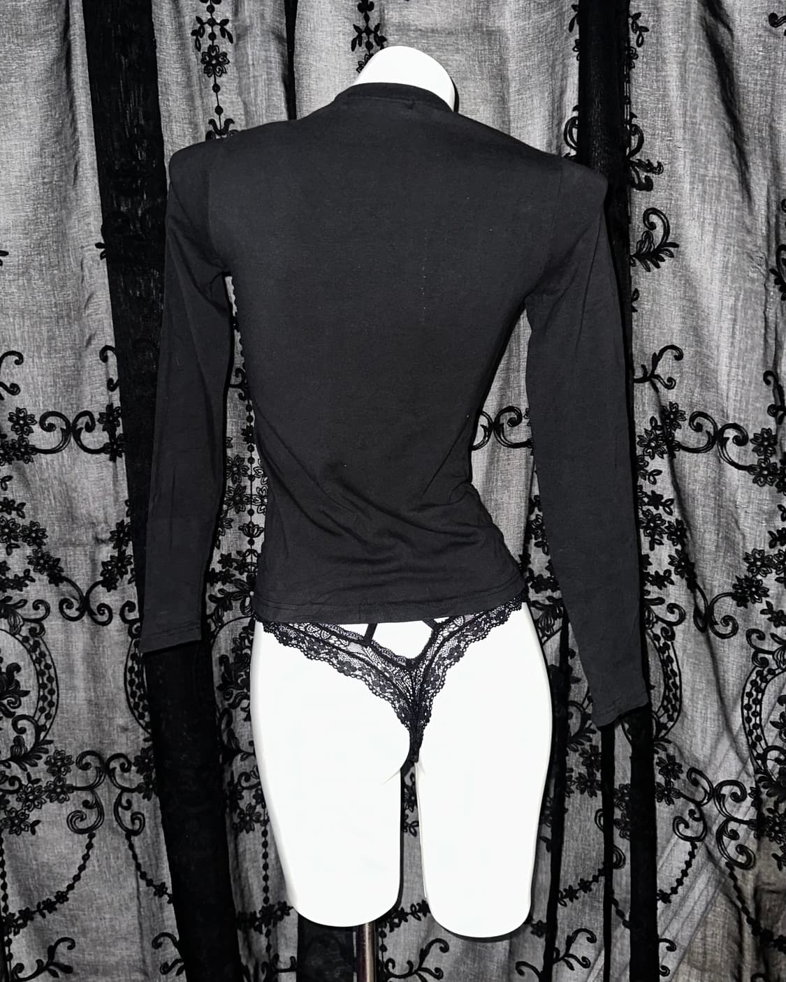 Black kitsch lettering long-sleeve 상품이미지3