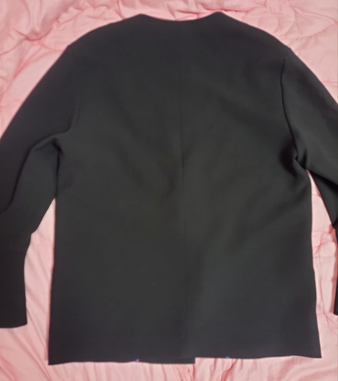 급처상태좋음!럭키슈에뜨 소매러플 자수단추 블랙 자켓 매장가 39만원 상품이미지3