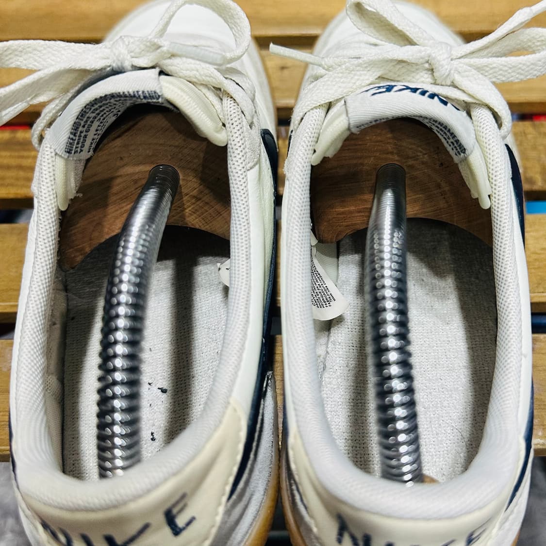 250) 나이키 운동화 남녀공용 신발 킬샷 OG 화이트 네이비 상품이미지5