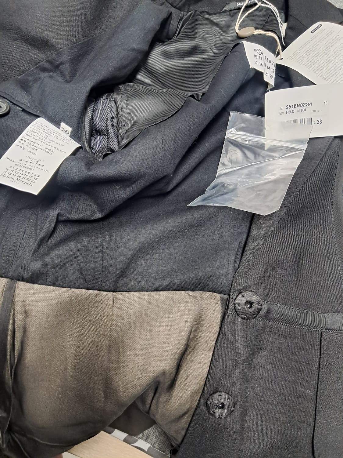 메종 마르지엘라 블랙 배색 블레이저 상품이미지5