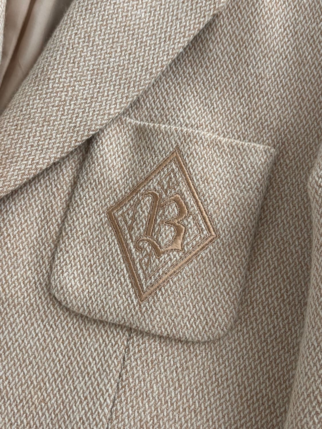 Burberry 버버리 연베이지 자수로고 블레이저 상품이미지7