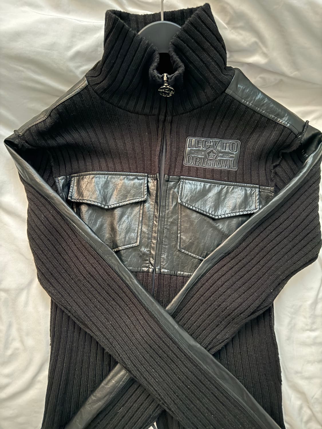 LECYTO Mix Neck Zip Up 레시토 넥 집업 블랙 상품이미지5